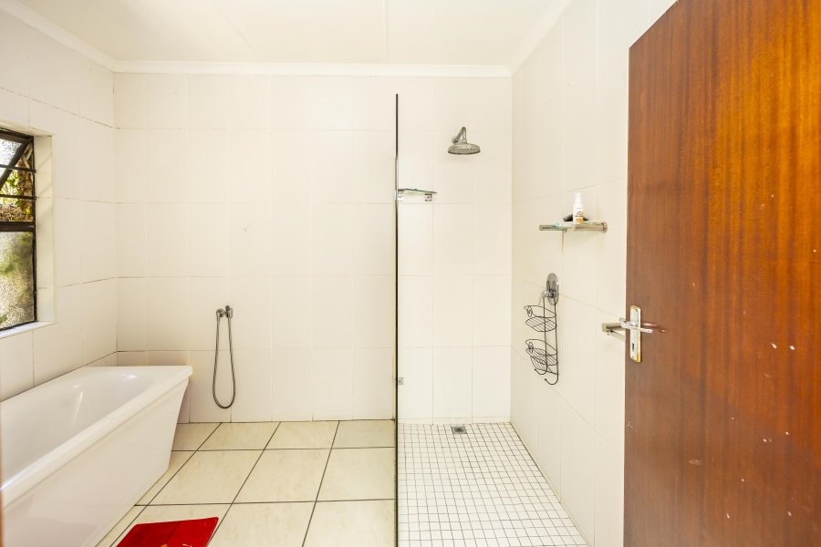 4 Bedroom Property for Sale in Nahoon Valley Park Eastern Cape